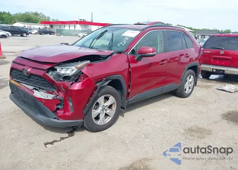 2019 Toyota Rav4 Xle from USA, damaged, VIN JTMP1RFV2KD021348